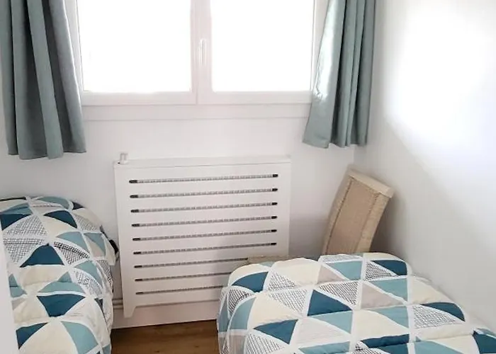 Vue Avec Grande Terrasse Sur La Apartment *